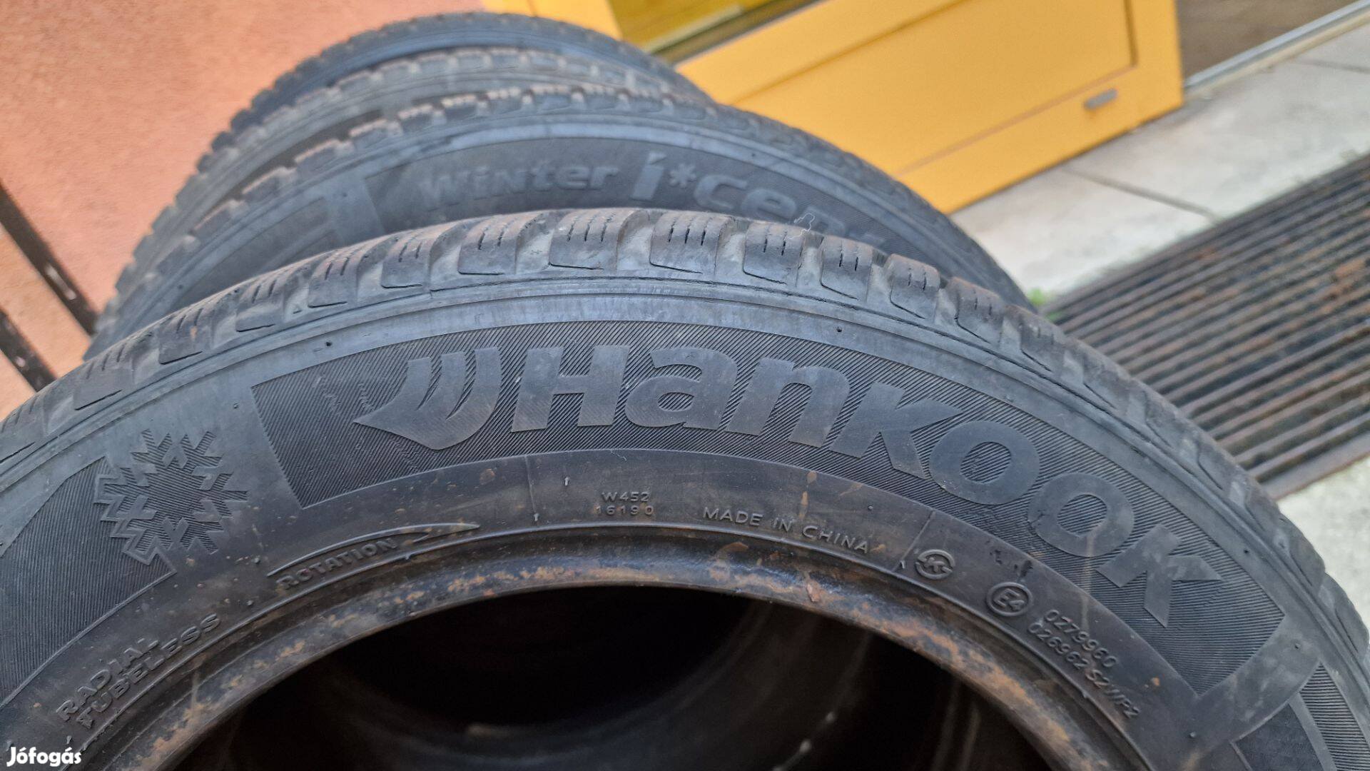 1000ft elvihető gondtalan téligumik 185/65 R15 Hankook 4db (kb40%)