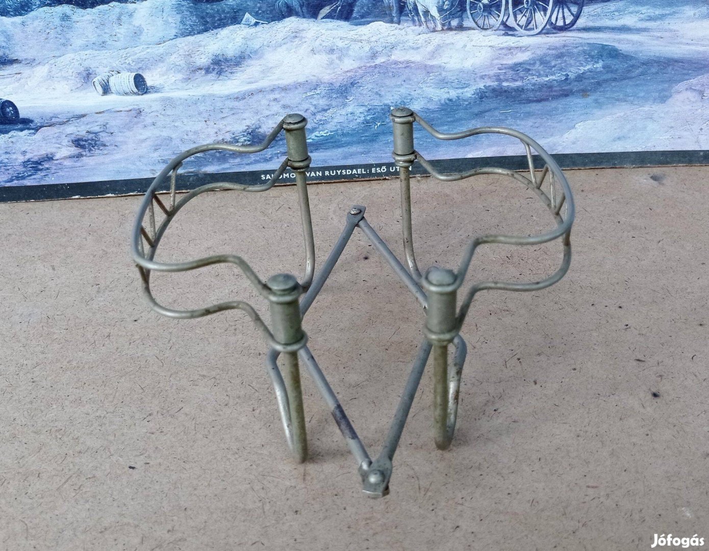 100 éves fém edénytartó