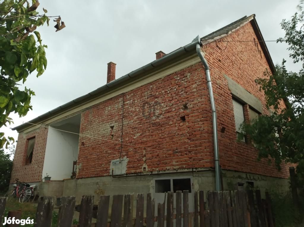 100 nm-es ház eladó Letenye