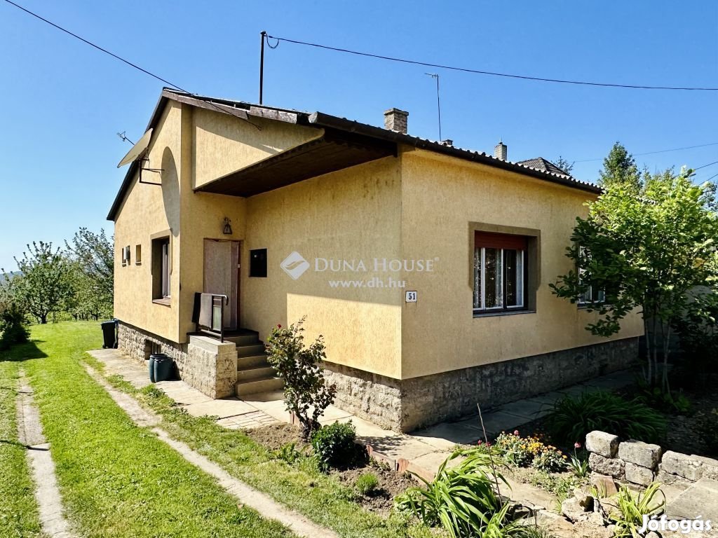 100 nm-es ház eladó Pécs