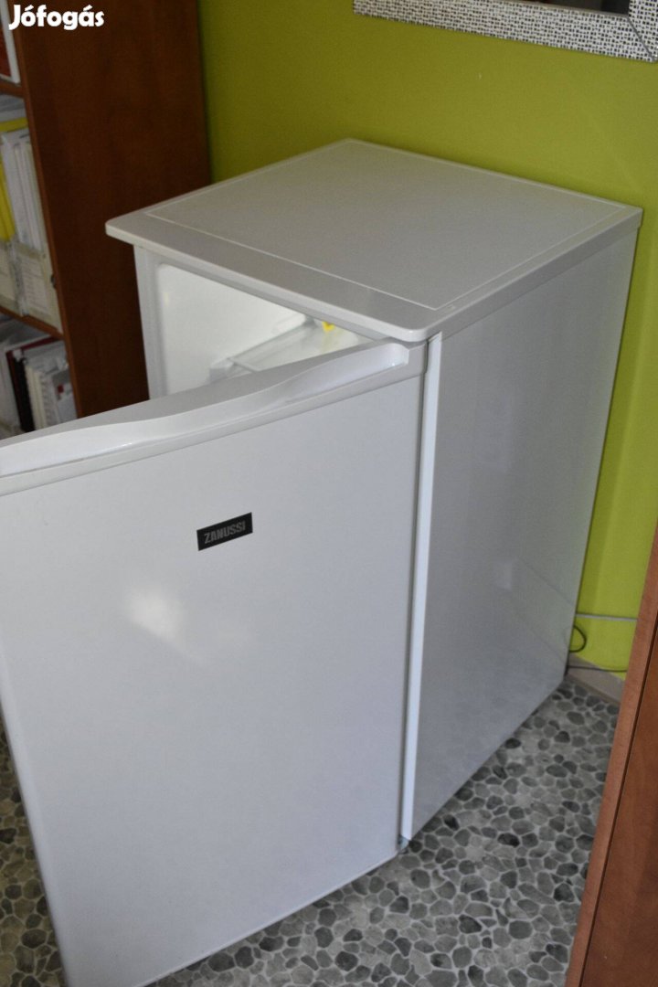 102 literes A+ hűtőszekrény áron alul költözés miatt eladó