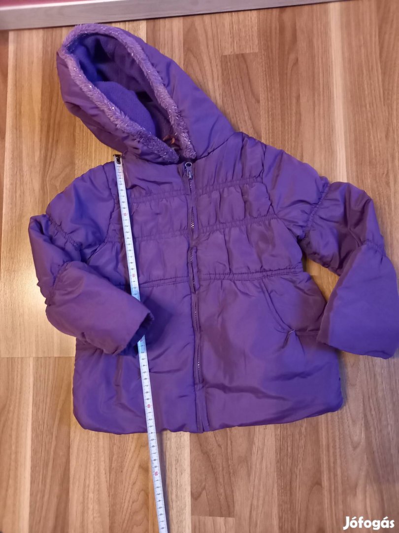 104-es lila pufi kabát 