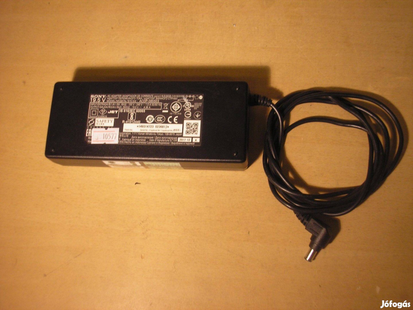 10577 Sony 19.5V 4.36A 85W 6/4/1,5mm tápegység adapter töltő LCD LED T
