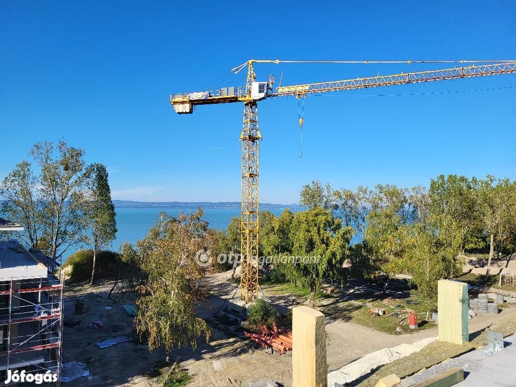 105 nm-es lakás eladó Balatonszemes