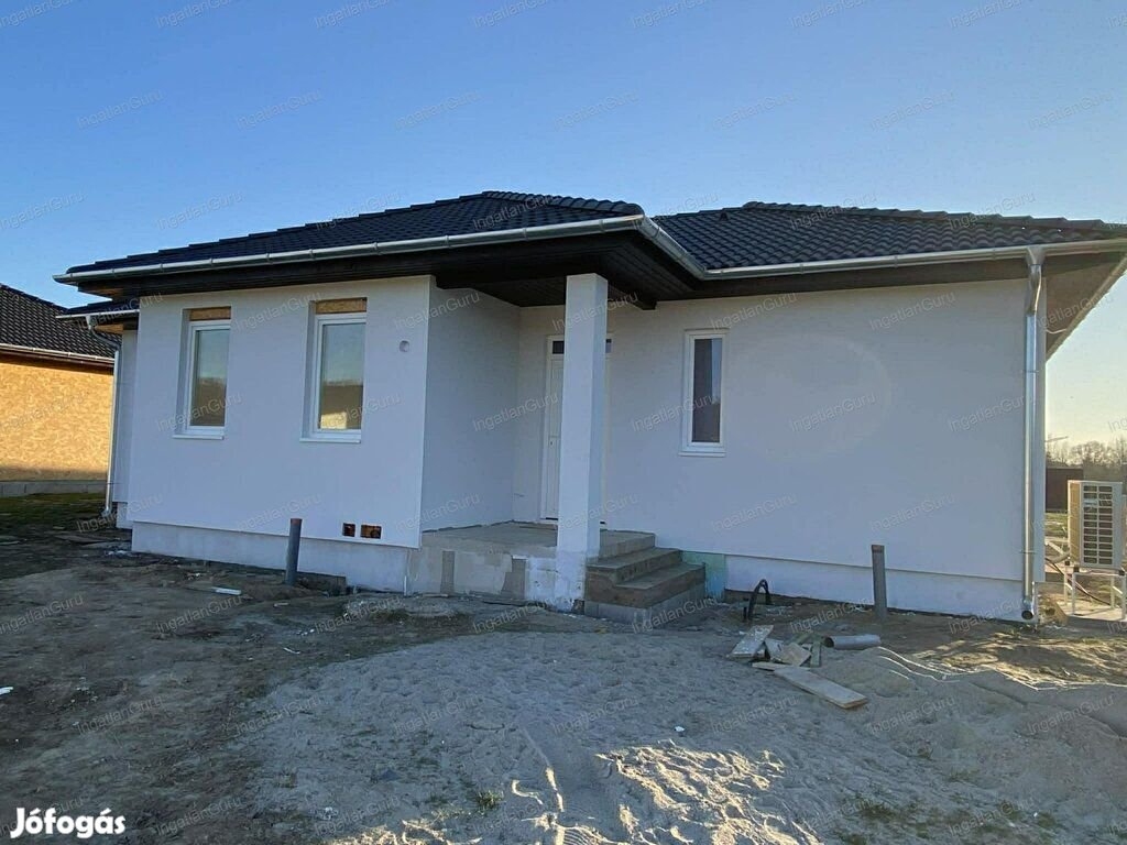 107 nm-es ház eladó Kecskemét