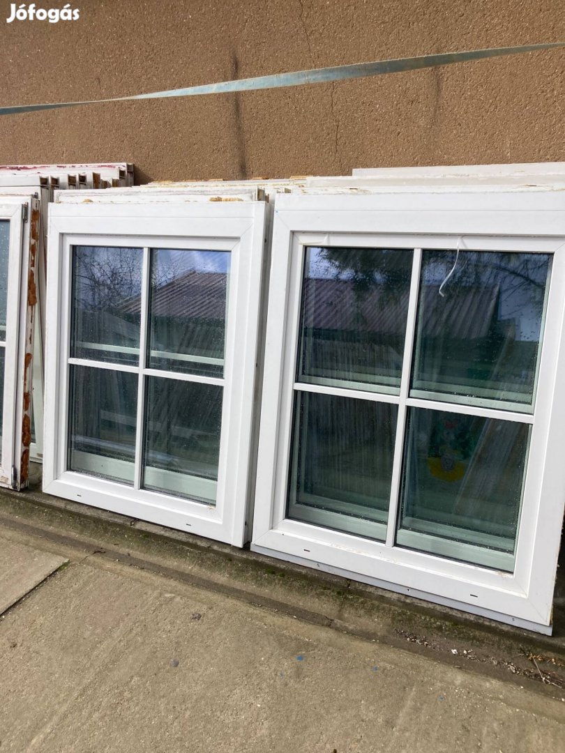 108x128 bontott jó állapotú műanyag bukó nyíló ablakok eladók!