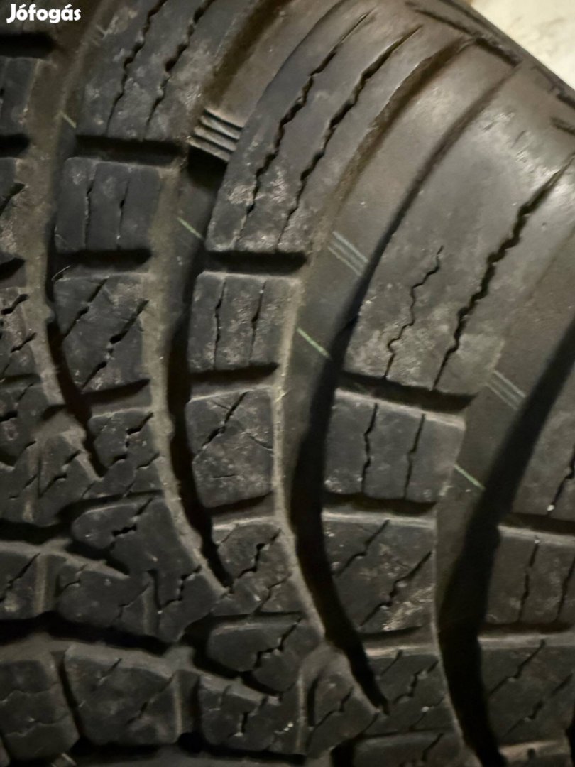 108x5, 205/60r16 lemezfelni gumikkal