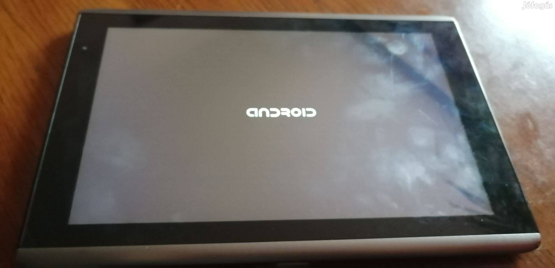 10" Acer tablet jó állapotban, de a logonál megáll!