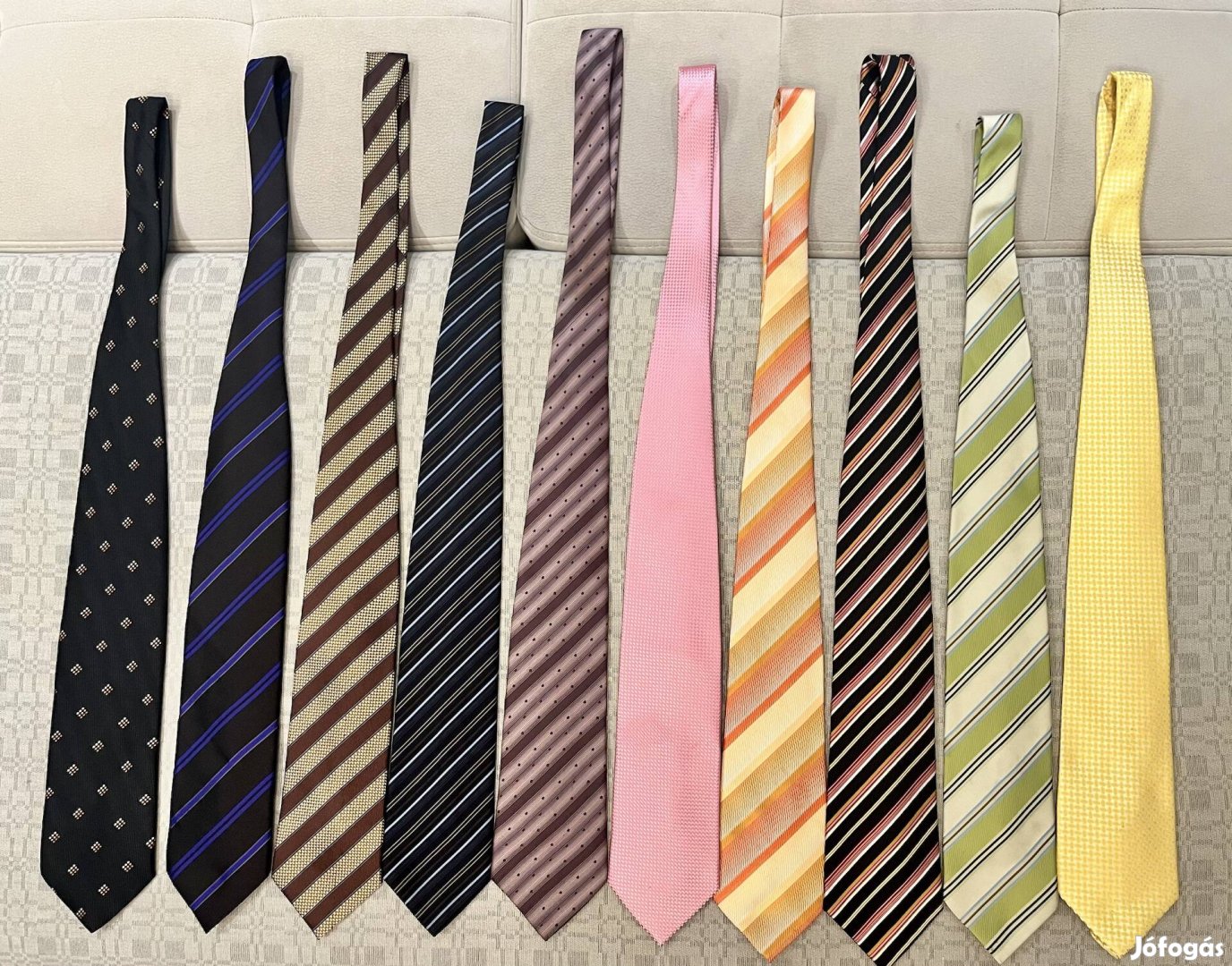 10 darab nyakkendő eladó