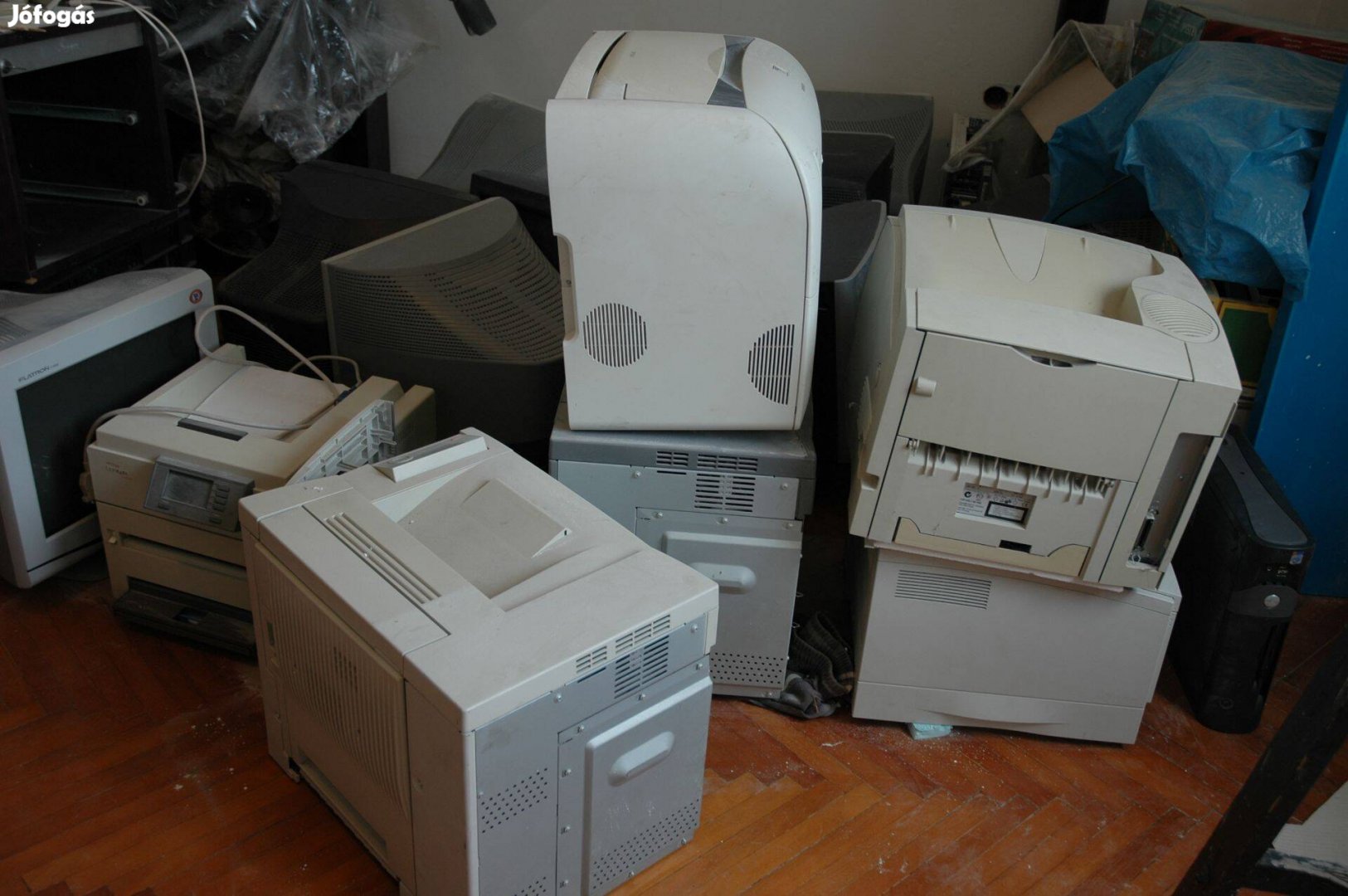 10 éve történt iroda felszámolásból lézer nyomtatók