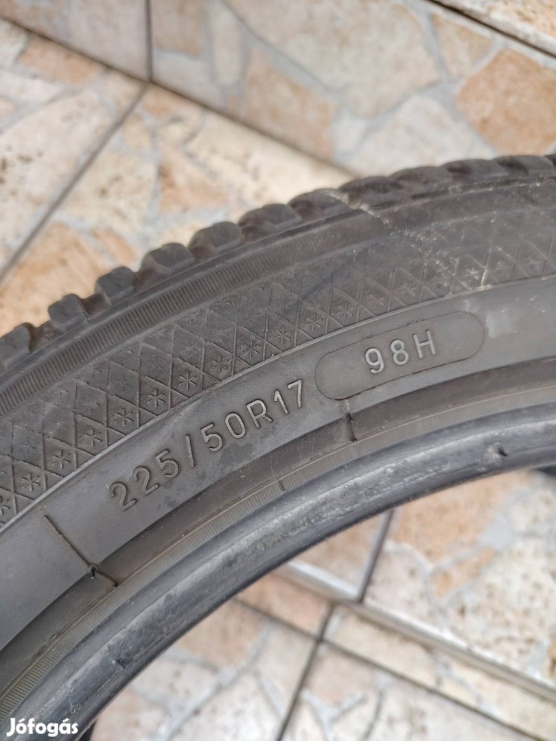 10 ezer Ft darab Kleber Téligumi 22550 R17 98H Eladó