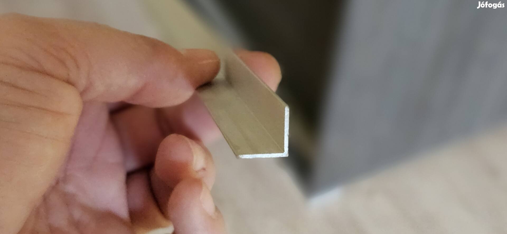 10x10 mm-es alumínium L-profil olcsón eladó
