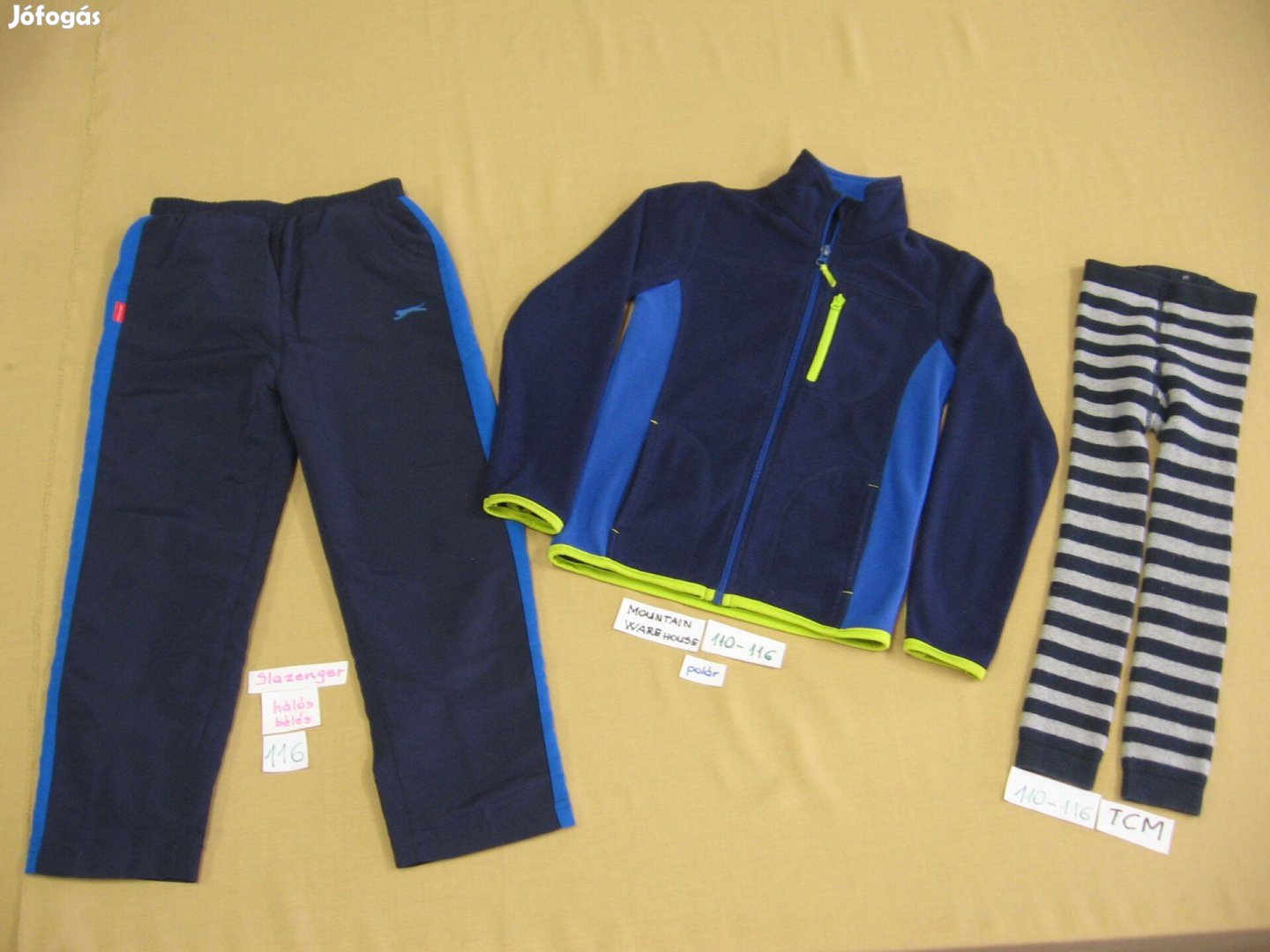 110-116-os kisfiú ruhacsomag (nadrág, polár pulcsi, vastagabb harisnya