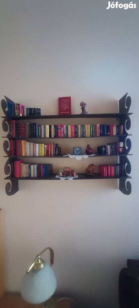 110 db mini könyv, ajándék polccal