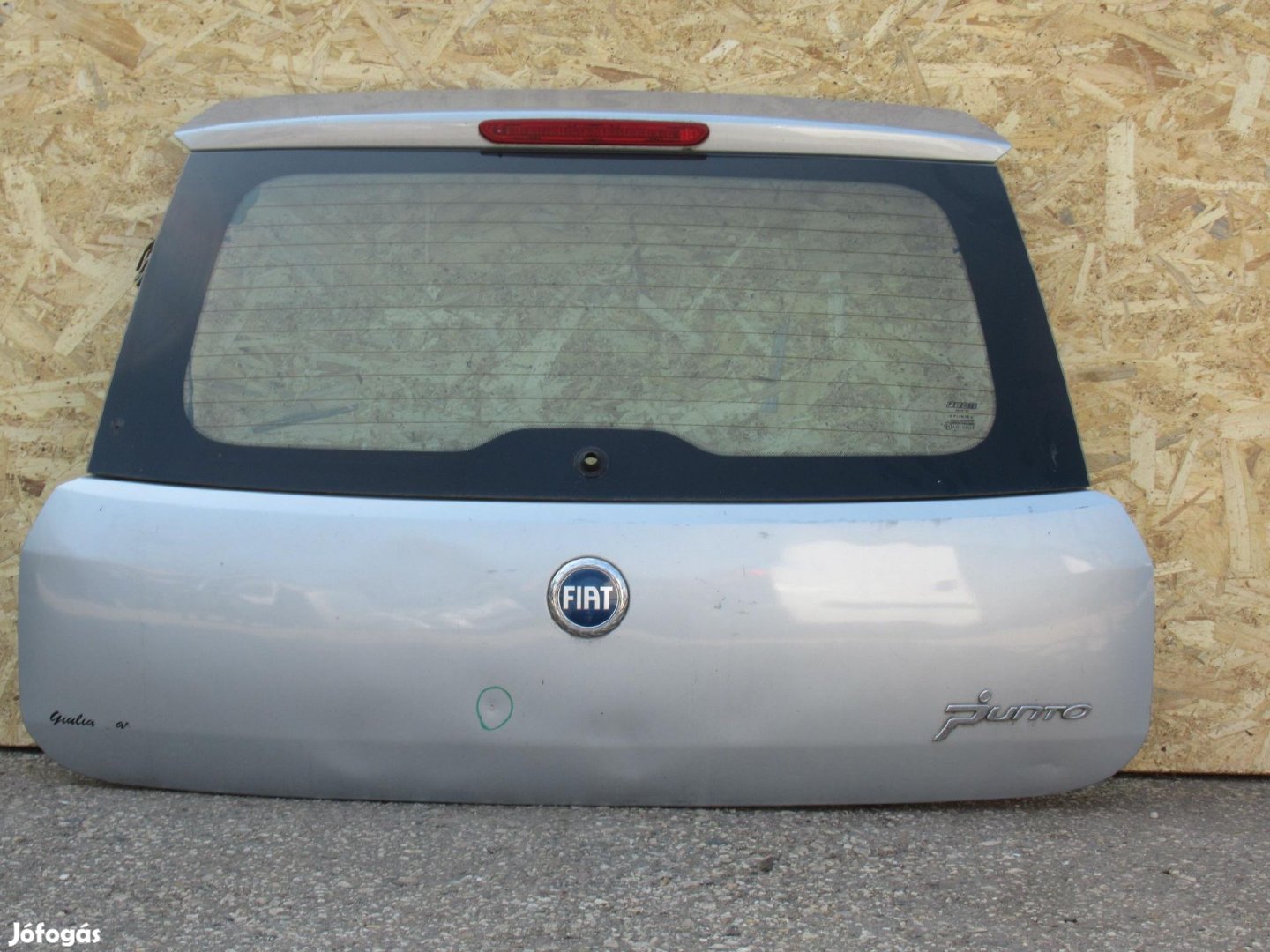 111040 Fiat Grande Punto csomagtérajtó