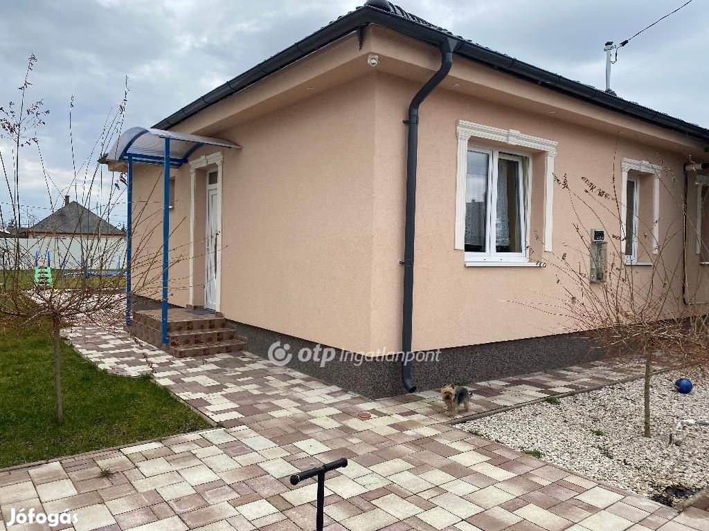 113 nm-es ház eladó Debrecen