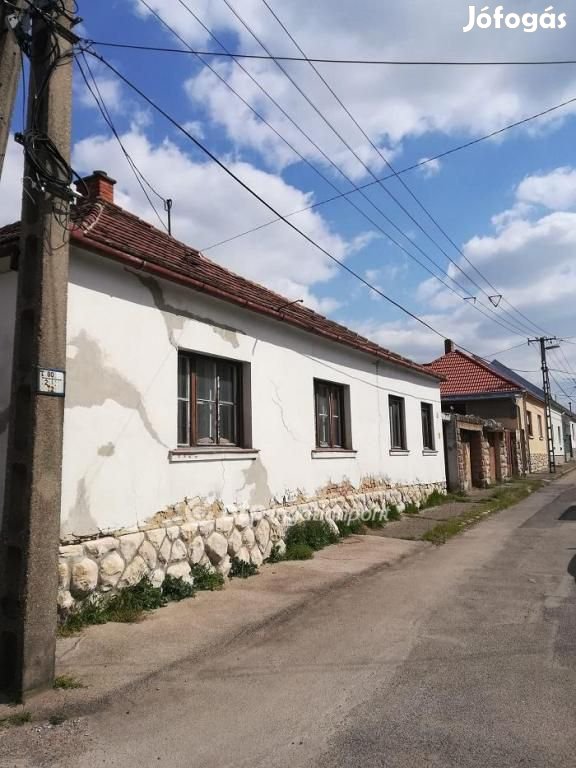 113 nm-es ház eladó Pécs
