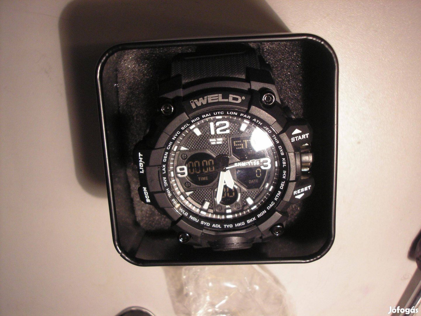 11443 Iweld SKM-1155 Sport karóra katonai 50m vízálló