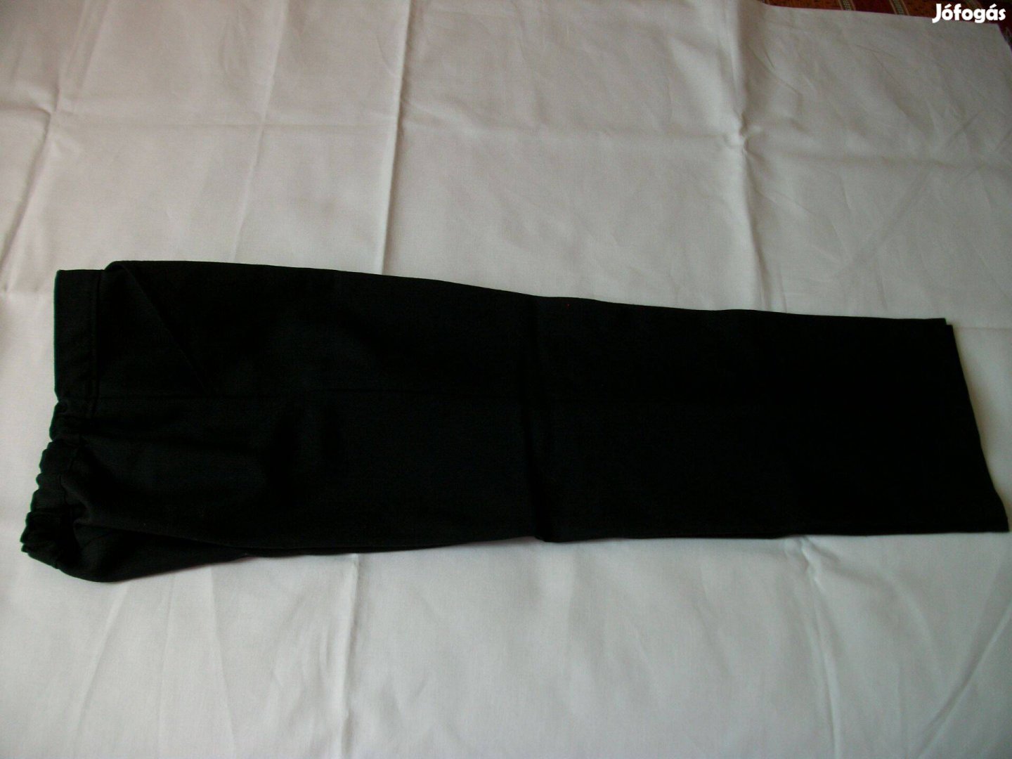 116 cm-s méretű nadrág