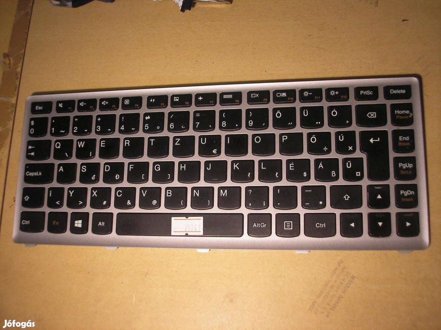 11741 Lenovo M30-70 20446 Magyar billentyűzet T3E1-Hungarian NSK-Bcqsc