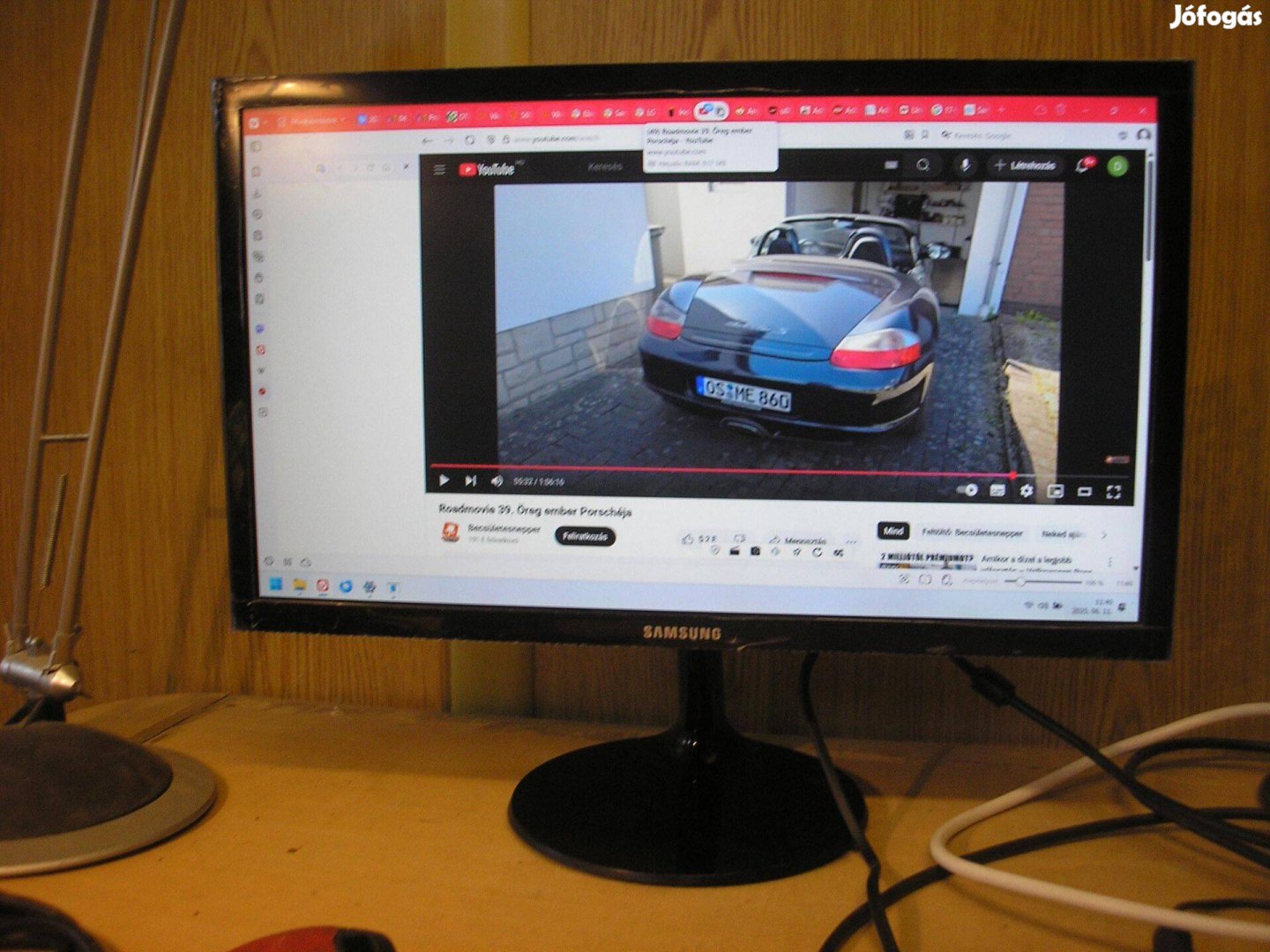 11793 Samsung S19F350 19" monitor VGA 1366x768 14ms IPS