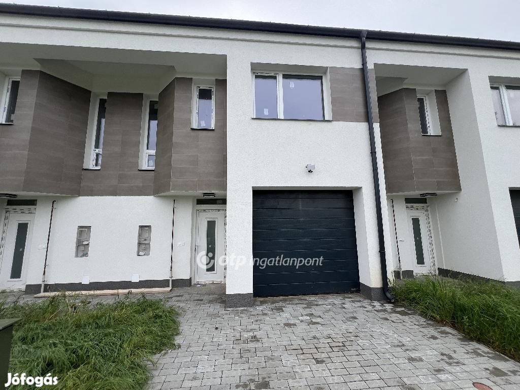 117 nm-es ház eladó Debrecen