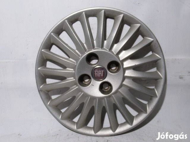 118786 Fiat Punto 15"-os dísztárcsa, a képen látható sérüléssel