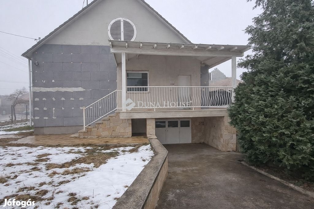 118 nm-es ház eladó Tápiószecső