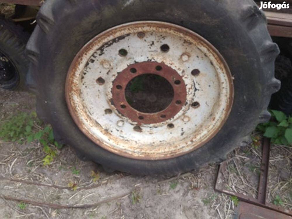 11,2*24 Steyr felni, gumi