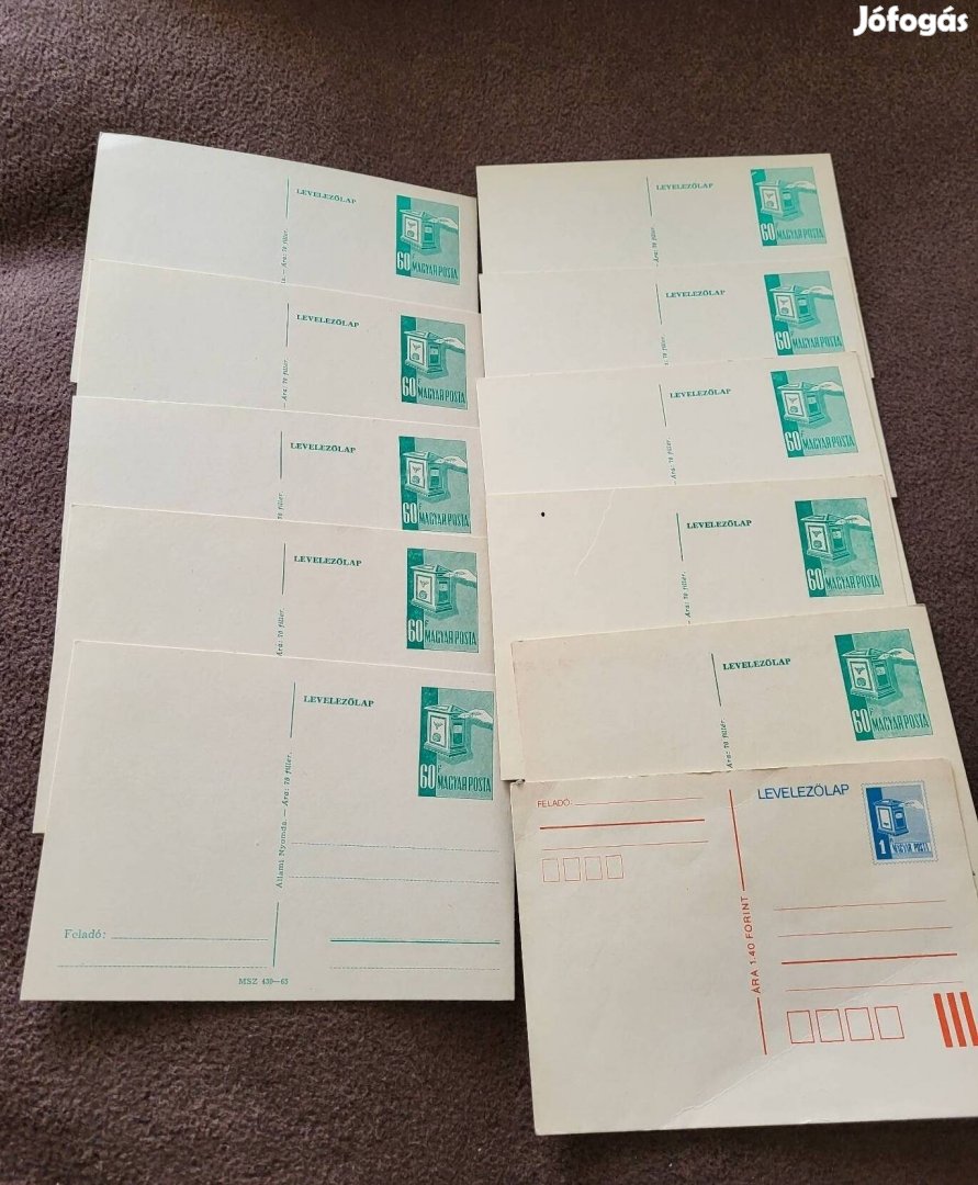 11 db régi, de postai bélyeggel ellátott levelezőlap. 