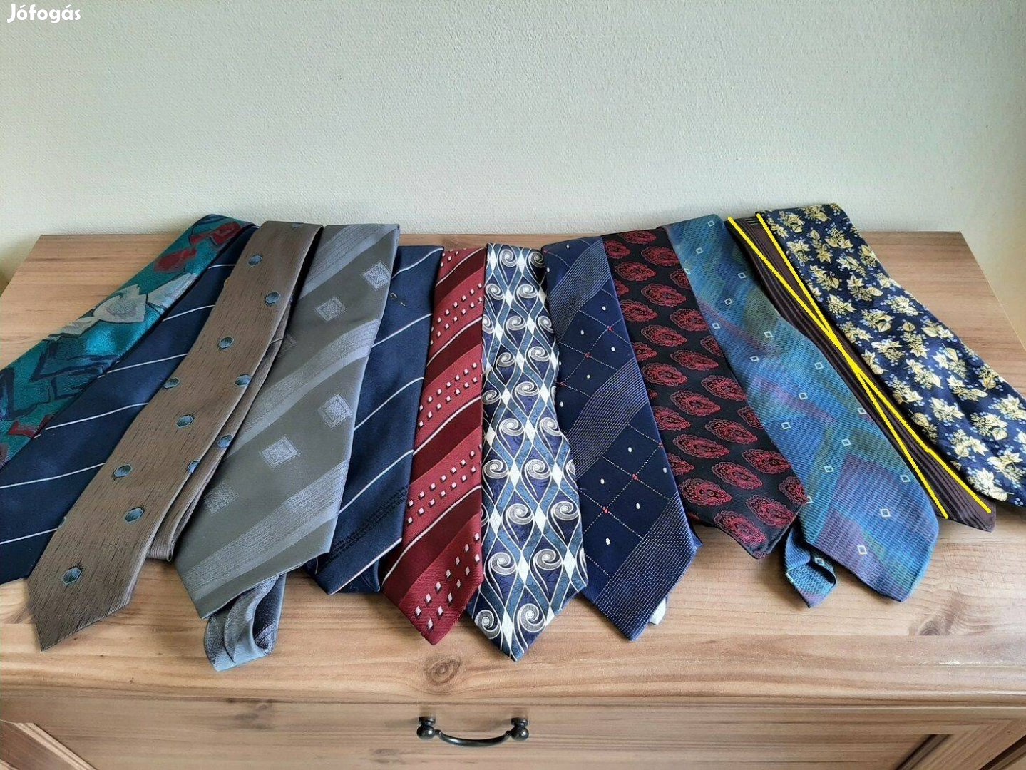 11 db régi nyakkendő