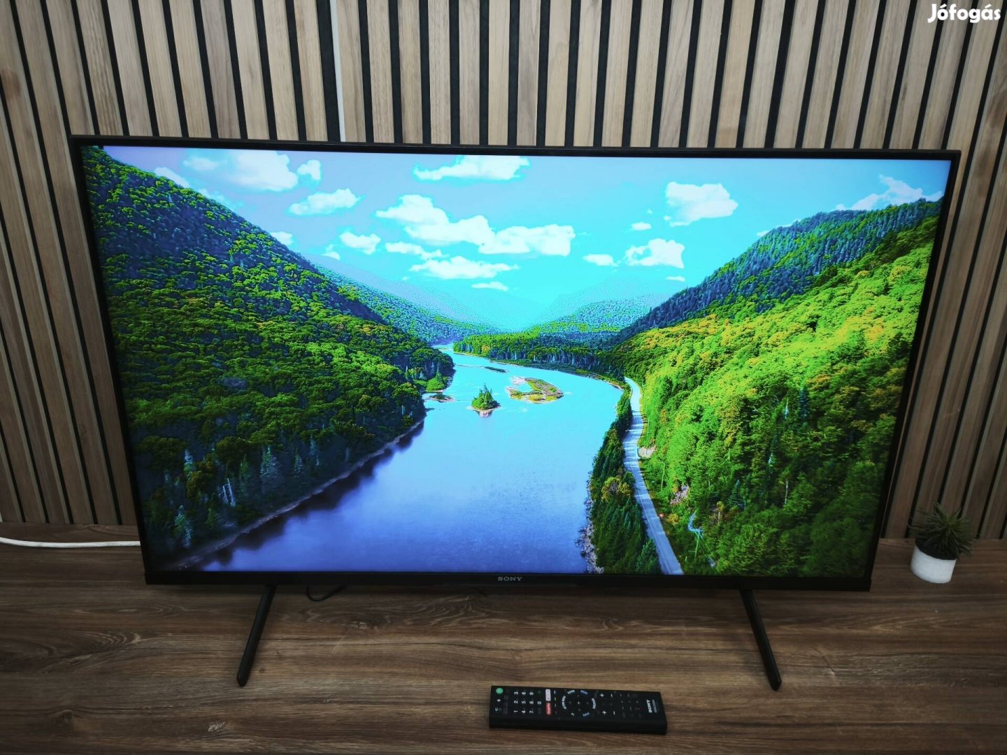 120HZ! Sony Bravia. 110CM 4K SMART WIFI LED TV. 43X85J