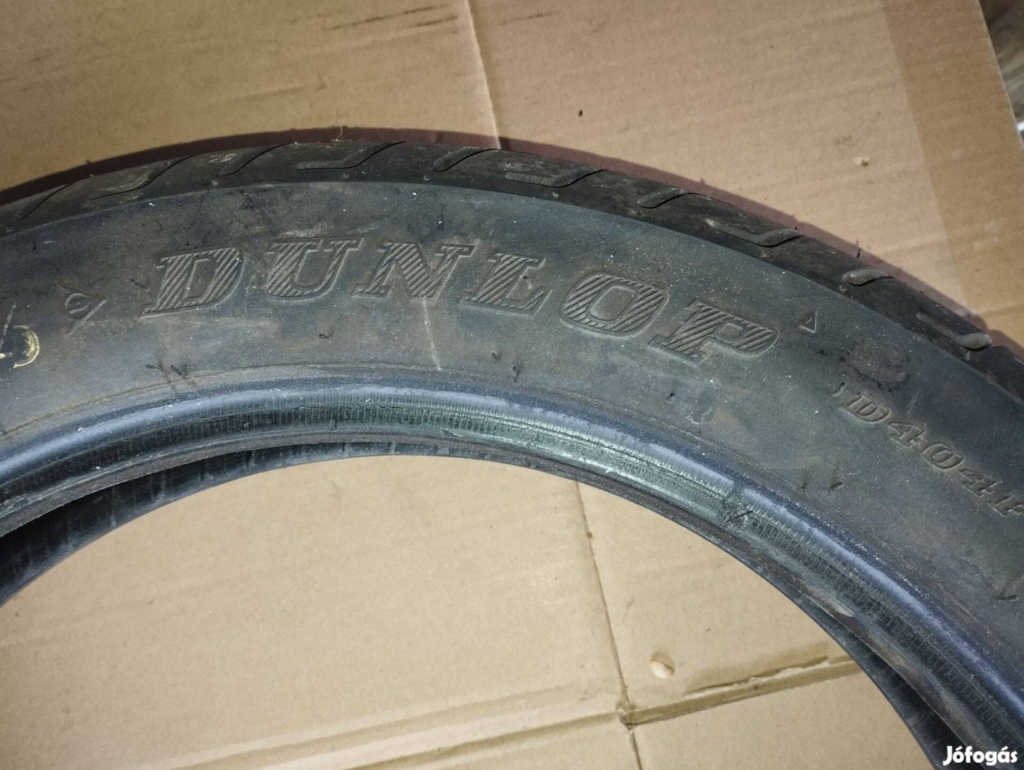 120 90 17 Dunlop első motorkerékpár gumi