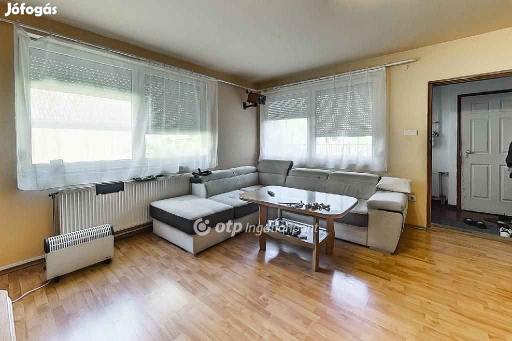 120 nm-es ház eladó Hatvan