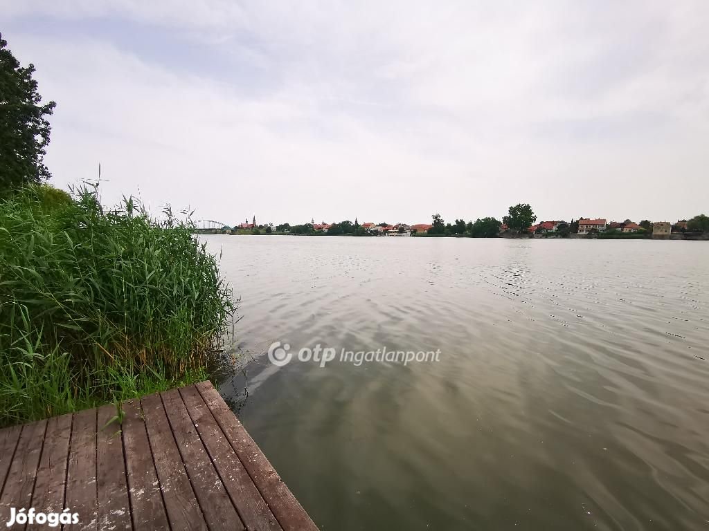 120 nm-es ház eladó Ráckeve