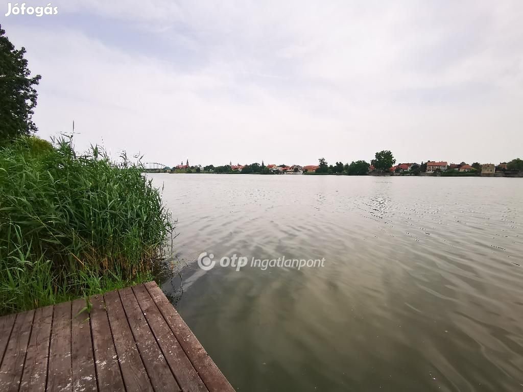 120 nm-es ház eladó Ráckeve