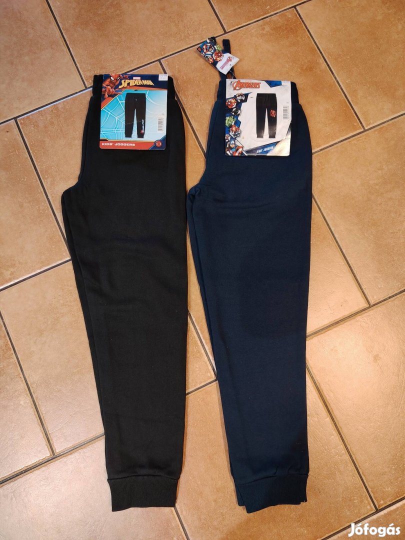 122-128-as Új fiú szabadidő nadrágok 2db