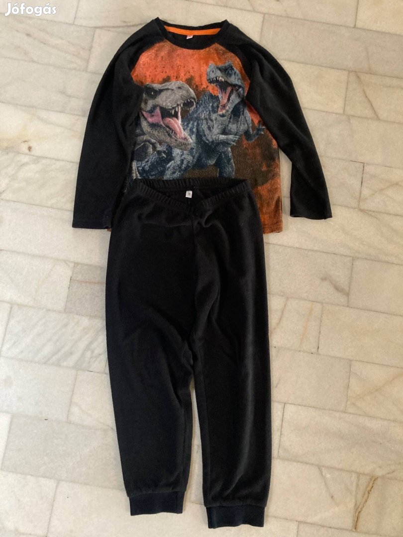 122-es Jurassic World polár CA-s pizsama eladó