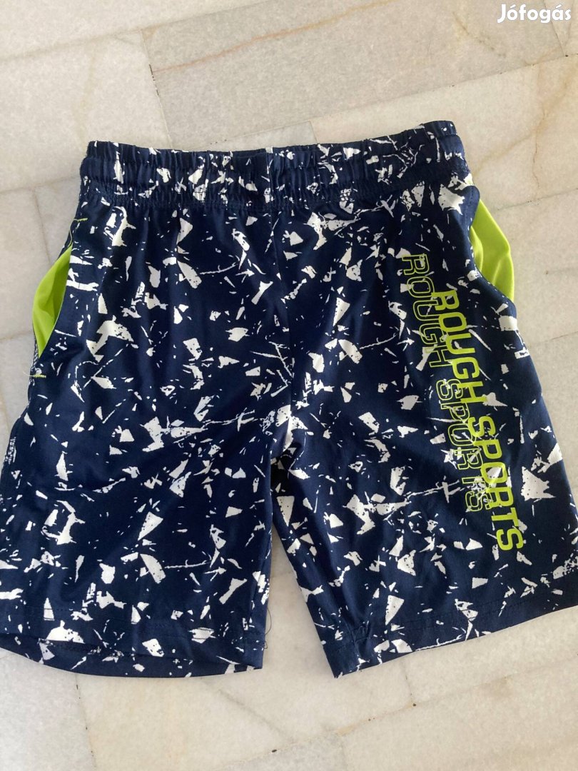 122-es sport rövidnadrág eladó