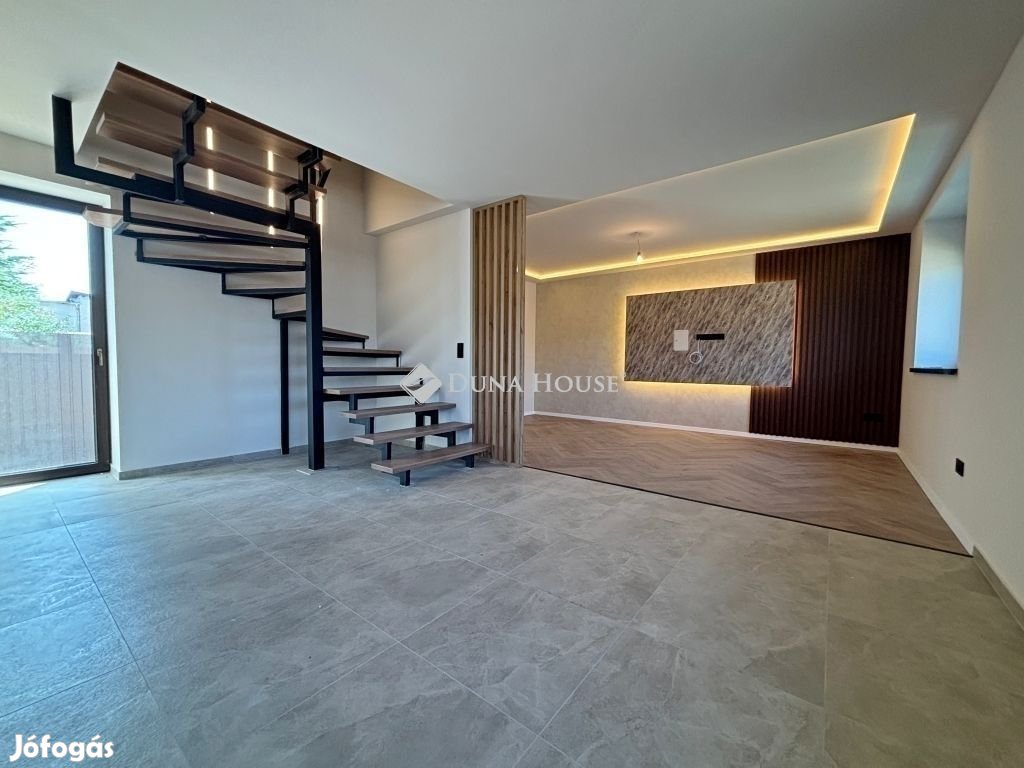 122 nm-es ház eladó Sárvár