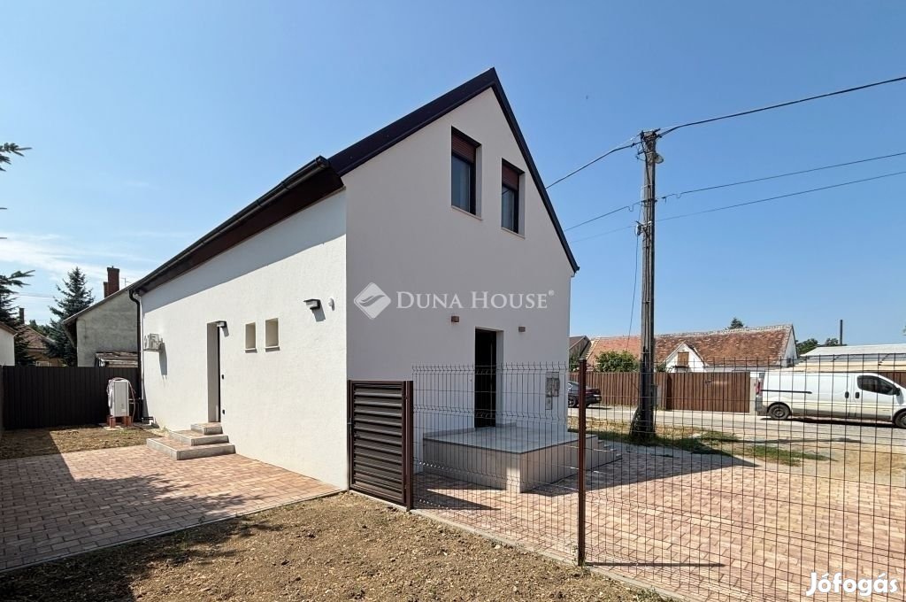 122 nm-es ház eladó Sárvár