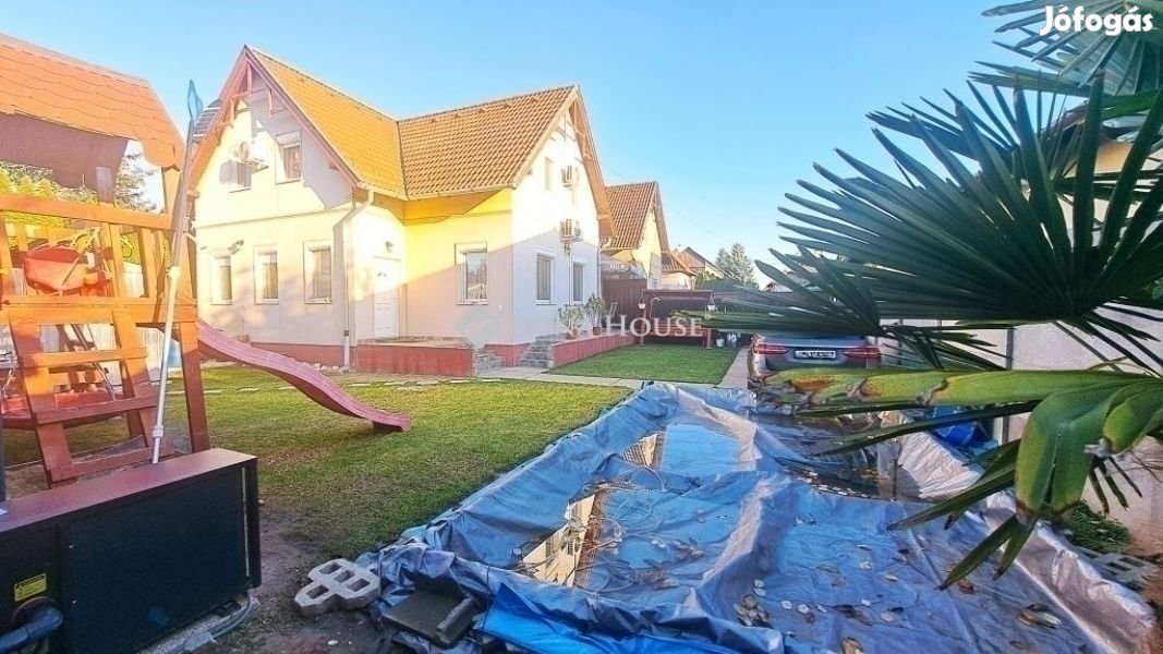 122 nm-es ház eladó Üllő