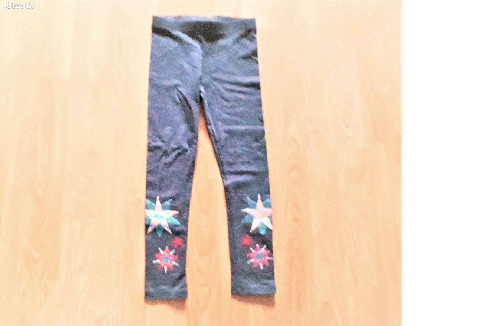 122 újszerű F&F színes flitteres csillagos leggings nadrág