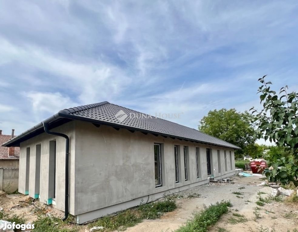 123 nm-es ház eladó Pilis