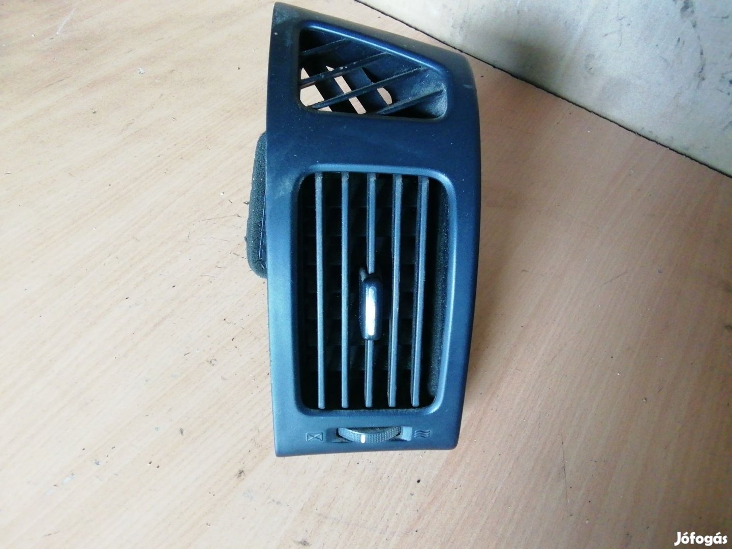 126787 Hyundai I 30 2008-2012 Jobb oldali levegő beömlő