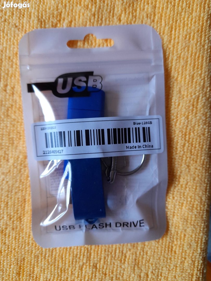 128Gb-os pendrive!