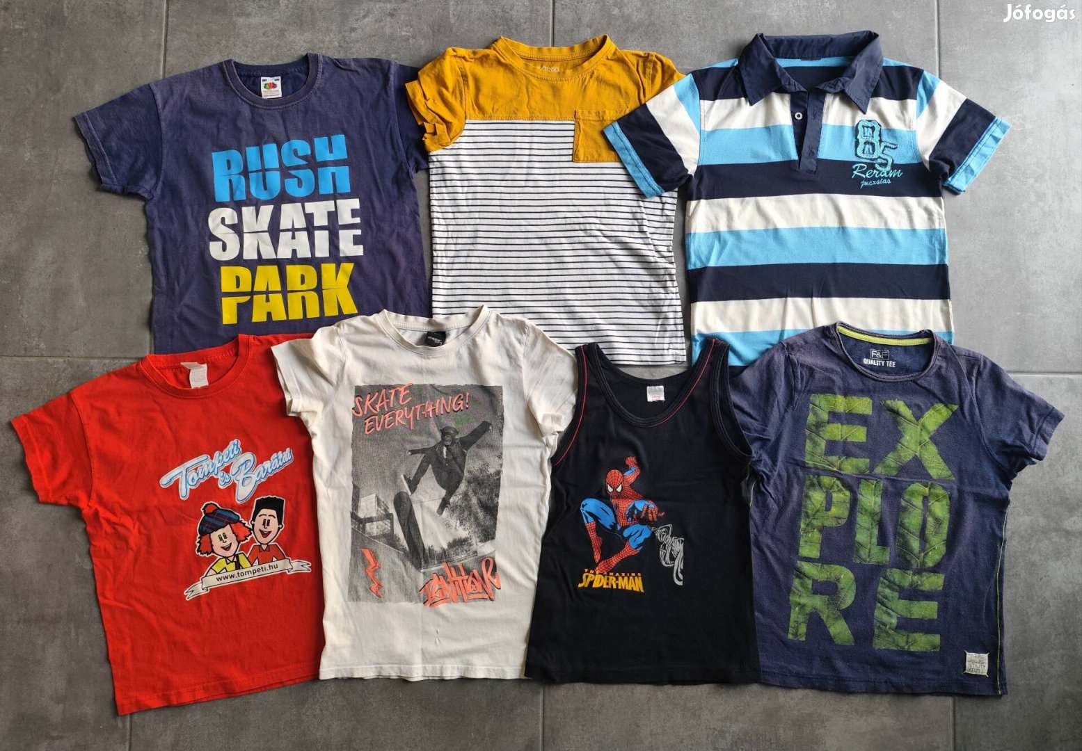 128-134-es használt állapotú póló és trikó csomag