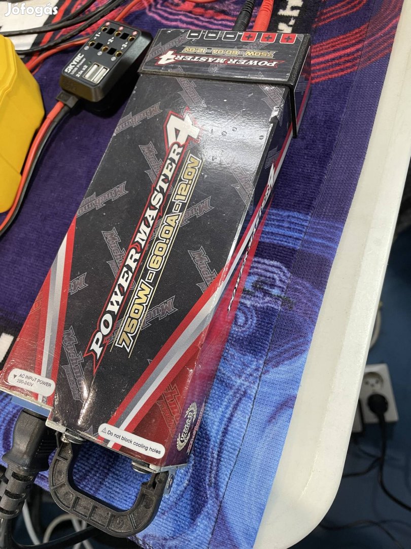 12V Muchmore Powermaster tápegység