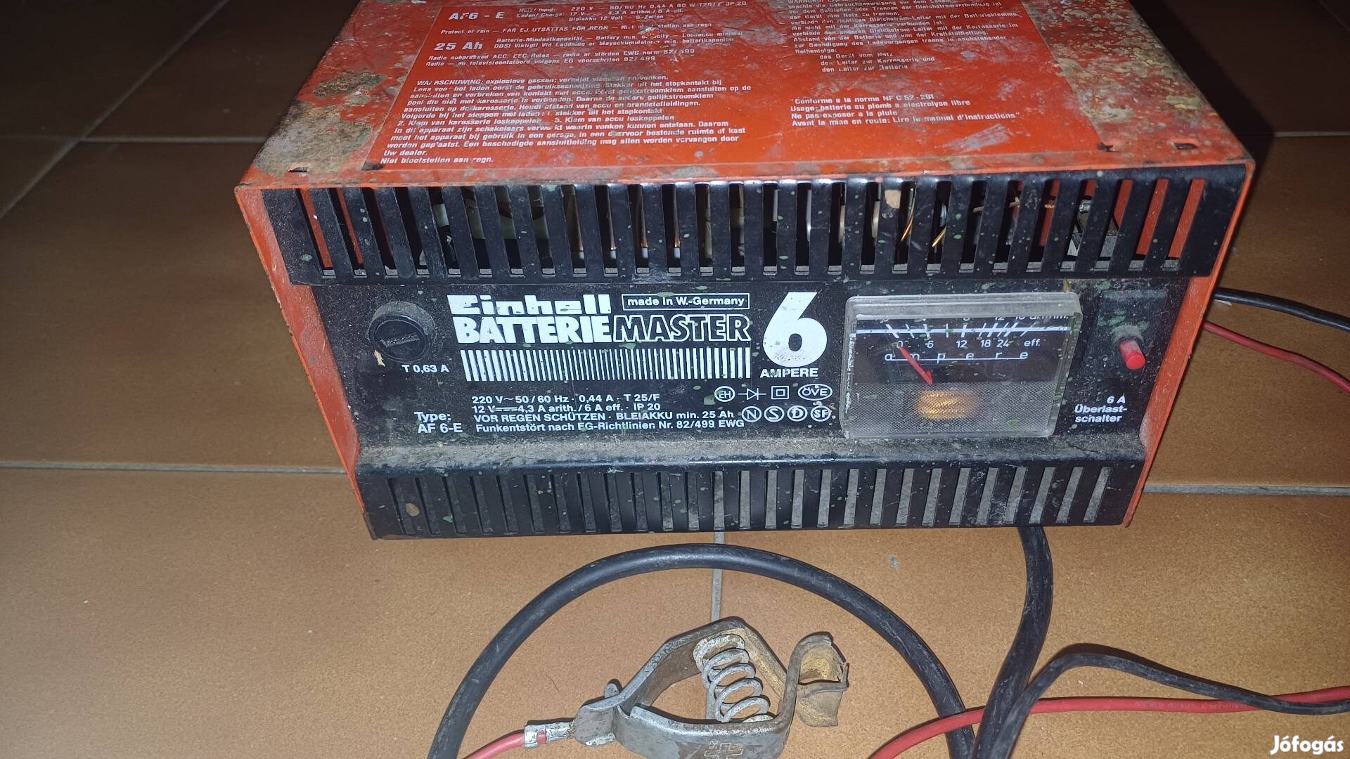 12V akkumulátor töltő eladó 