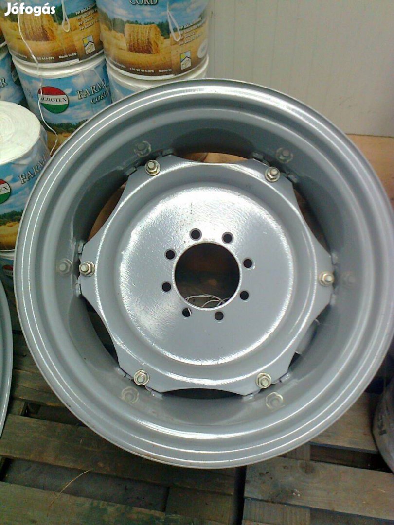 12-24 keréktárcsa 360/70R24 köpenyhez